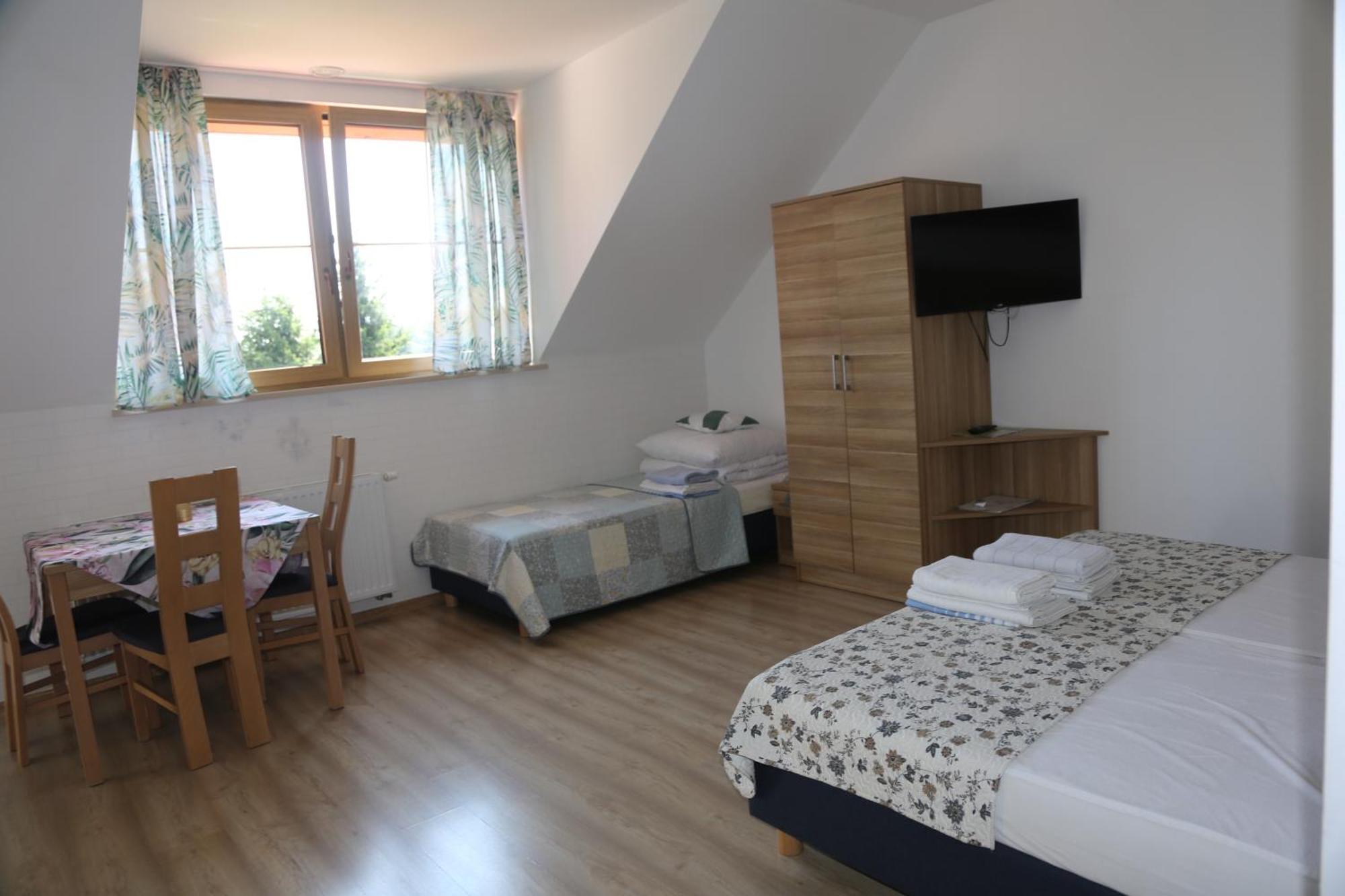 Agroturystyka Pod Grzywaczem Villa Sloszow Luaran gambar