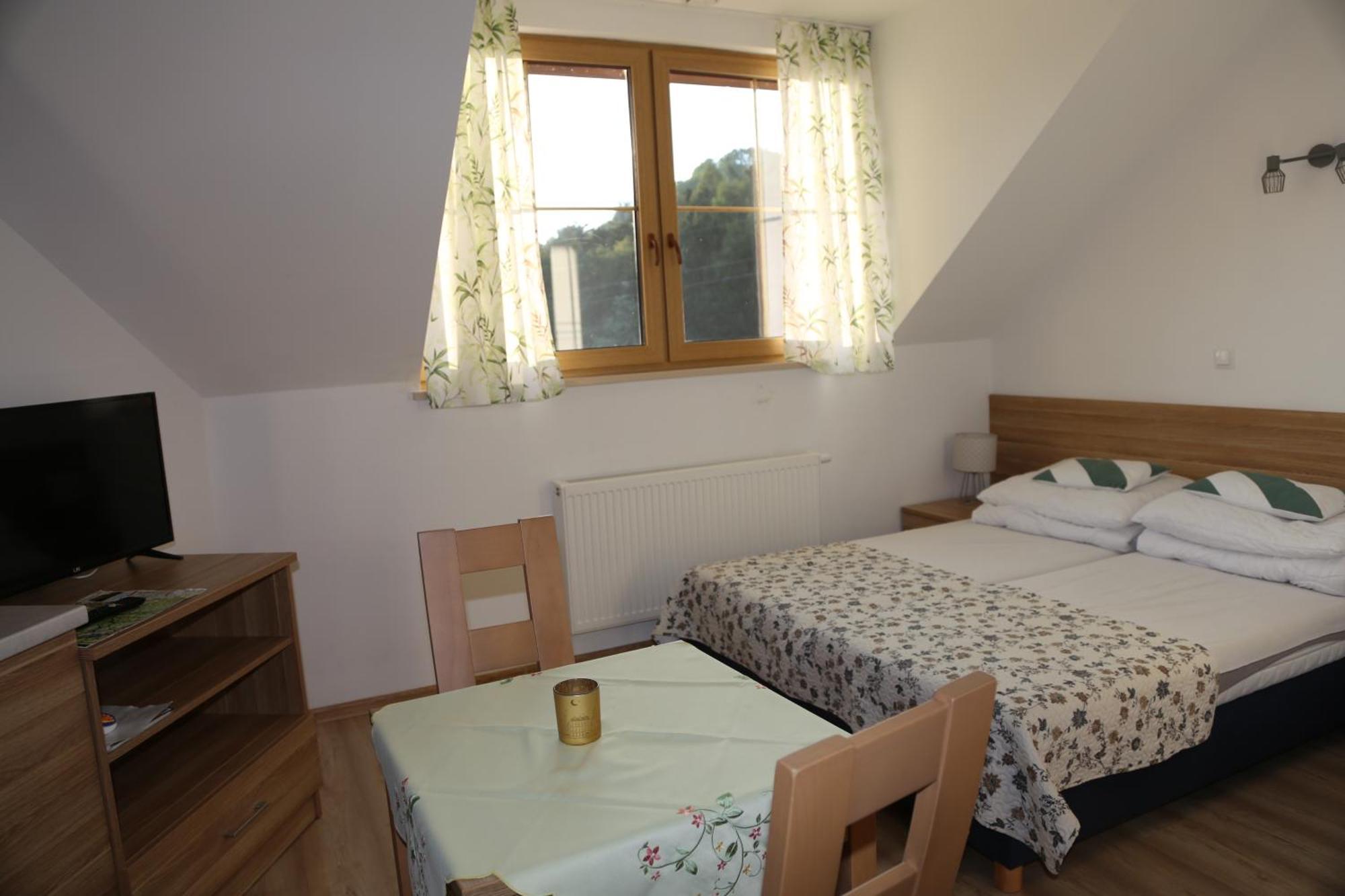 Agroturystyka Pod Grzywaczem Villa Sloszow Luaran gambar